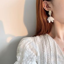 Korean White Shell Flower Petal Drop Earrings For Women 2019 New Statement pendientes Trendy Jewelry