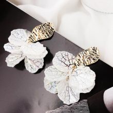 Korean White Shell Flower Petal Drop Earrings For Women 2019 New Statement pendientes Trendy Jewelry